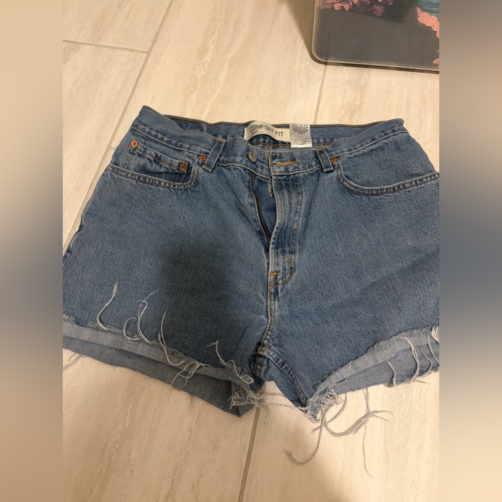 Vintage Levi’s Jean Shorts Size 10